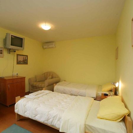 Villa Belilo 69 เซรมสกี คาร์ลอฟซี ภายนอก รูปภาพ